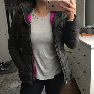 Women’s NorthFace puffer coat